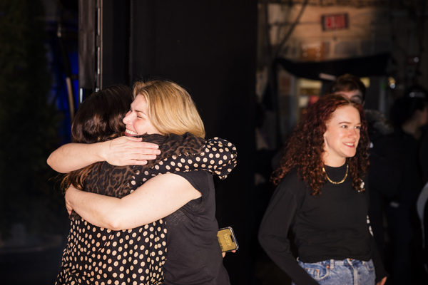 Photos: Alanis Morissette Visits The Cast Of JAGGED LITTLE PILL Backstage At The National Theater Image