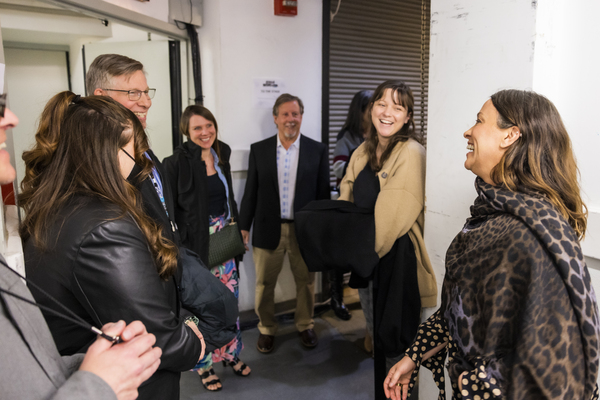 Photos: Alanis Morissette Visits The Cast Of JAGGED LITTLE PILL Backstage At The National Theater Image