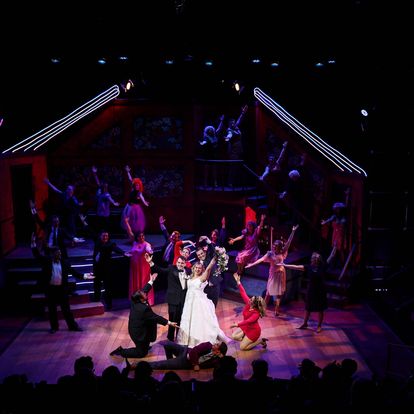 Review: THE WEDDING SINGER at Lyric Arts Image