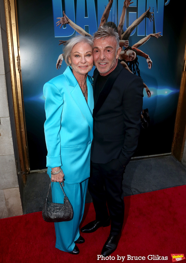 Photos: DANCIN' Company Walks the Red Carpet on Opening Night Image