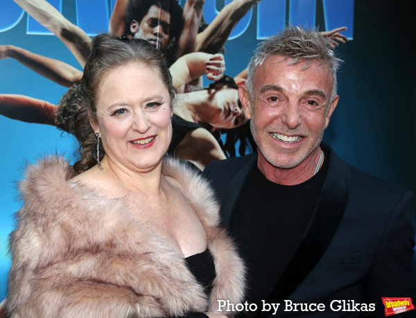 Photos: DANCIN' Company Walks the Red Carpet on Opening Night Image