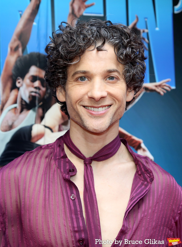 Photos: DANCIN' Company Walks the Red Carpet on Opening Night Image