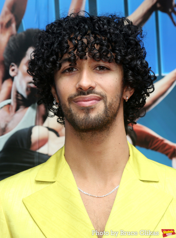 Photos: DANCIN' Company Walks the Red Carpet on Opening Night Image