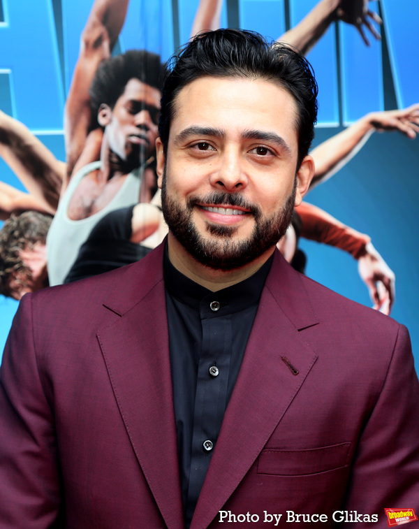 Photos: DANCIN' Company Walks the Red Carpet on Opening Night Image