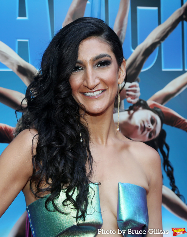 Photos: DANCIN' Company Walks the Red Carpet on Opening Night Image