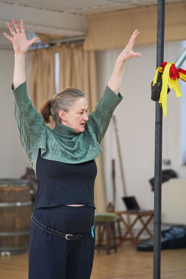 Photos: See Adjoa Andoh and More in Rehearsals for RICHARD III Image