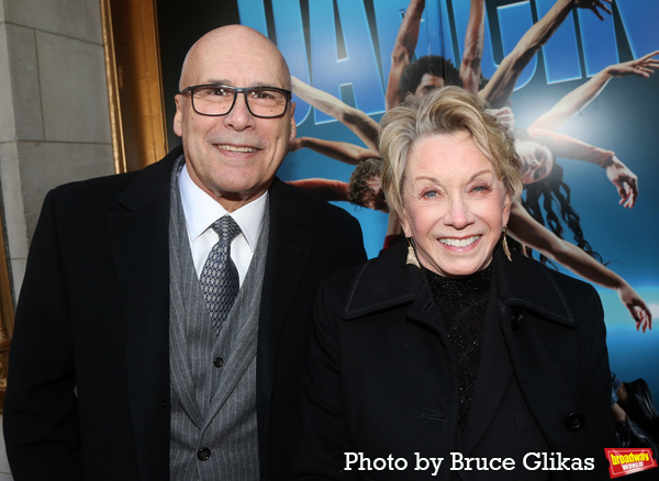 Photos: Stars Walk the Red Carpet for Opening Night of DANCIN' Image