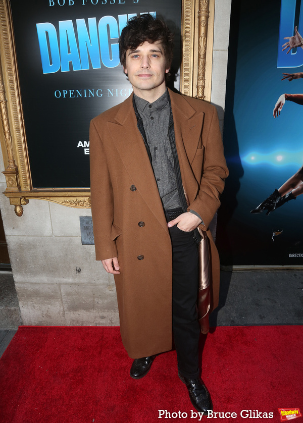 Photos: Stars Walk the Red Carpet for Opening Night of DANCIN' Image