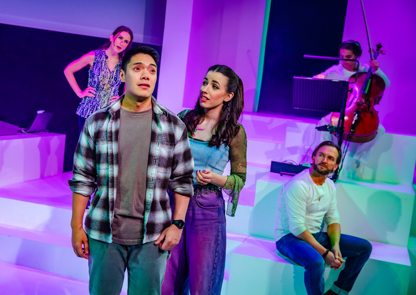 Photos: First Look at KILLING THE CAT at Riverside Studios Image