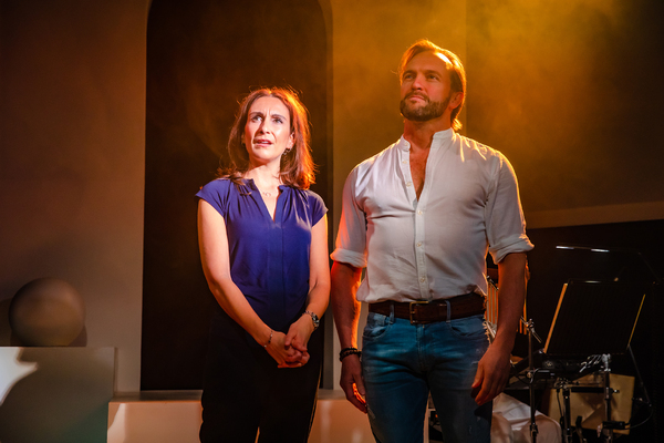 Photos: First Look at KILLING THE CAT at Riverside Studios Image
