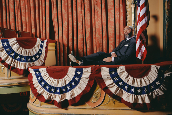 Photos: Check Out All New Portraits of the Cast of PARADE Image