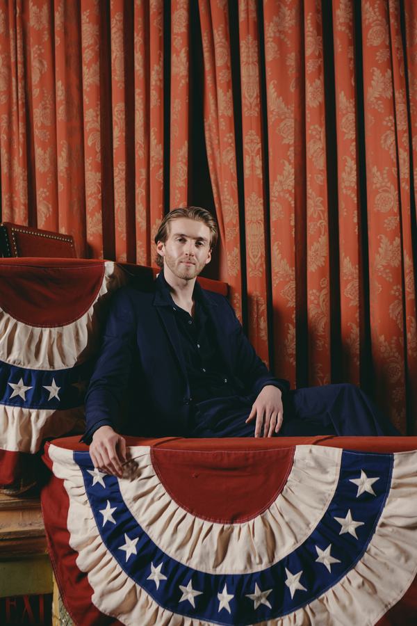 Photos: Check Out All New Portraits of the Cast of PARADE Image