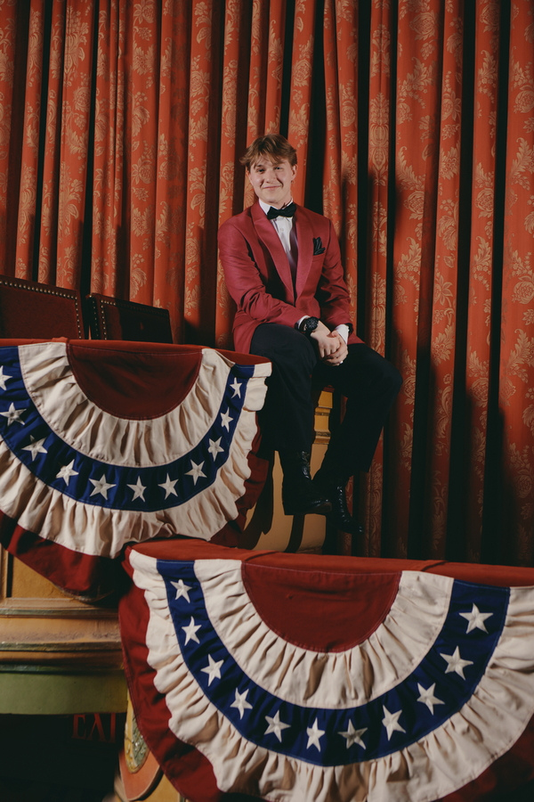 Photos: Check Out All New Portraits of the Cast of PARADE Image