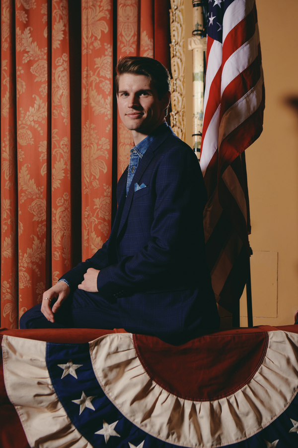 Photos: Check Out All New Portraits of the Cast of PARADE Image