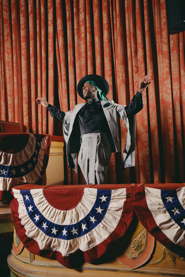 Photos: Check Out All New Portraits of the Cast of PARADE Image