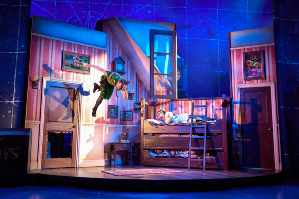 Photos: First Look at PETER PAN GOES WRONG on Broadway Image