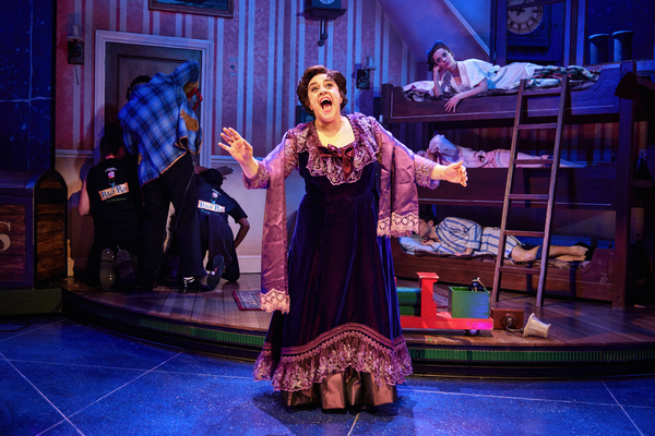 Photos: First Look at PETER PAN GOES WRONG on Broadway Image