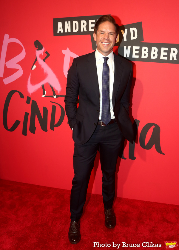 Photos: Stars Arrive on the BAD CINDERELLA Opening Night Red Carpet Image