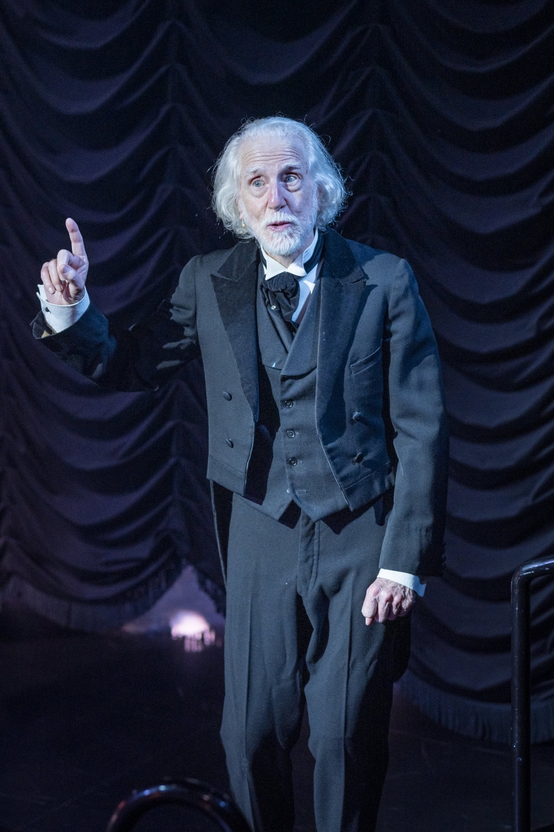 REVIEW: Eamon Flack Strips Back Stephen Sondheim's INTO THE WOODS For An Intimate Australian Interpretation Image