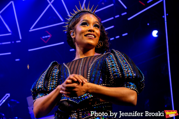 Photos: SIX Celebrates 600 Performances on Broadway Image