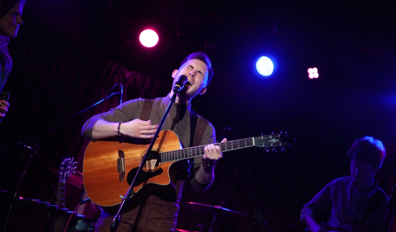 Review: With A SEASONAL PLAYLIST at The Green Room 42, Singer-Songwriter Ryan Dunn Arrives On The Scene 