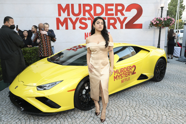Photos: Jennifer Aniston, Adam Sandler & More Attend MURDER MYSTERY 2 Premiere Image