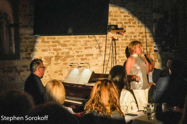 Photos: Linda Purl with Billy Stritch Play Cafe Centro Image