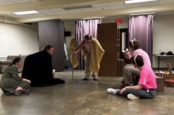 Student Blog: ANIMAL FARM and the Rogue and Peasant Aces Image