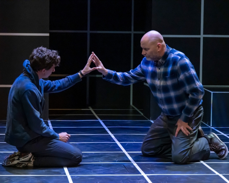 Review: Superb Performances Highlight Nashville Repertory Theatre's THE CURIOUS INCIDENT OF THE DOG IN THE NIGHT-TIME 