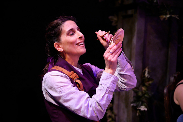 Photos: First Look At THE TRIUMPH OF LOVE At Shotgun Players Image
