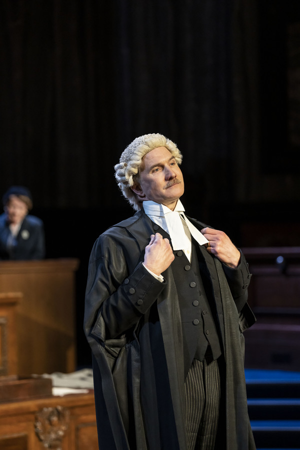Photos: First Look at the Ninth Cast of WITNESS FOR THE PROSECUTION Image
