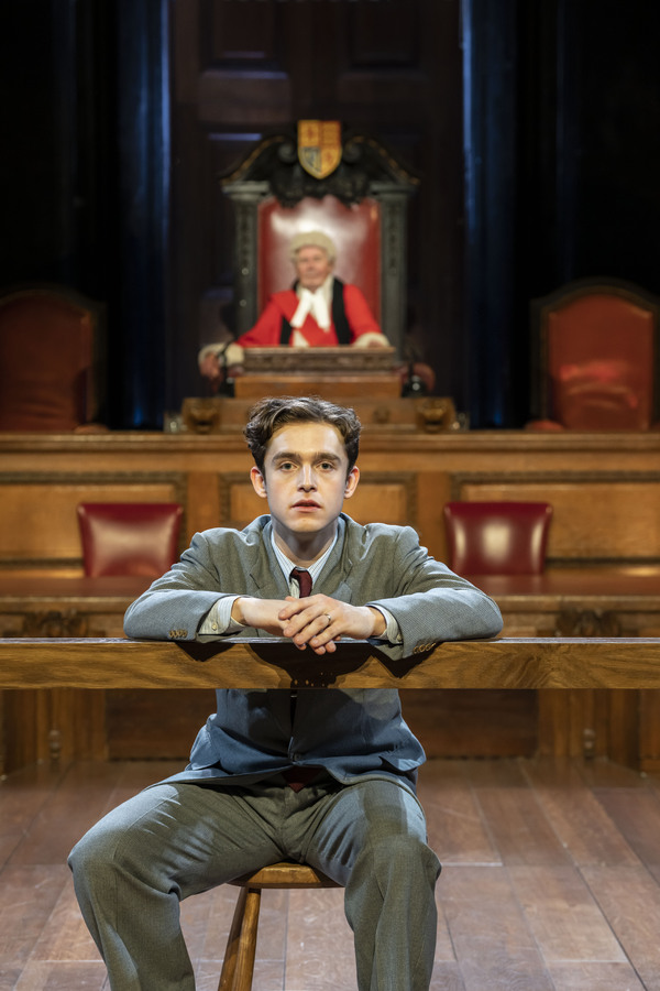 Photos: First Look at the Ninth Cast of WITNESS FOR THE PROSECUTION Image
