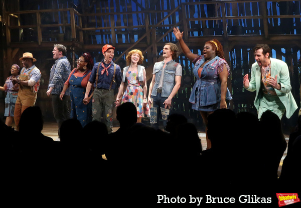 Photos: Go Inside SHUCKED Opening Night Curtain Call Image
