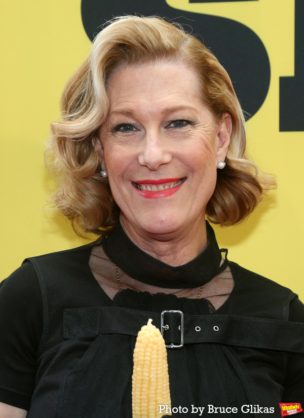 Photos: On the Red Carpet for Opening Night of SHUCKED Image