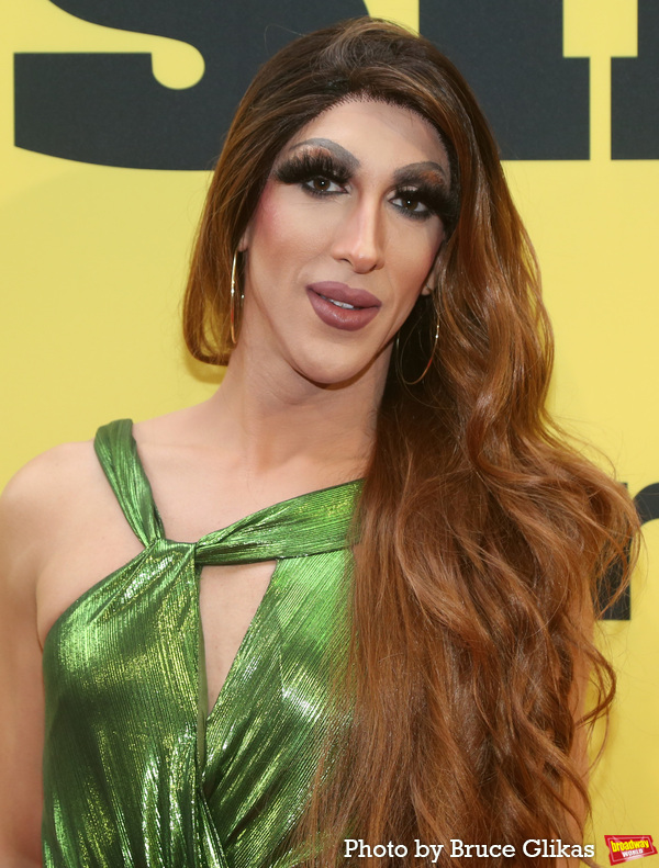 Photos: On the Red Carpet for Opening Night of SHUCKED Image