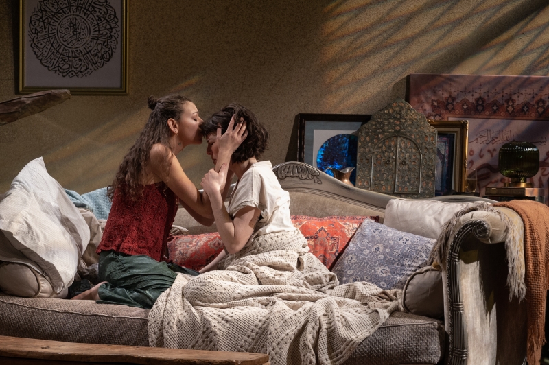 Review: UNSEEN at Mosaic Theater Company Image