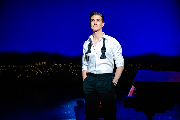 Photos: First Look at Oliver Tompsett in PRETTY WOMAN THE MUSICAL Image