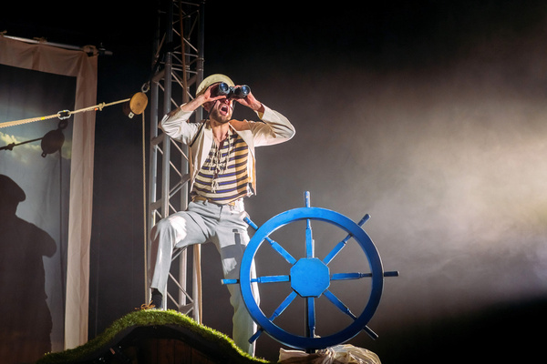 Photos: First Look At National Theatre Of Scotland's KIDNAPPED Image