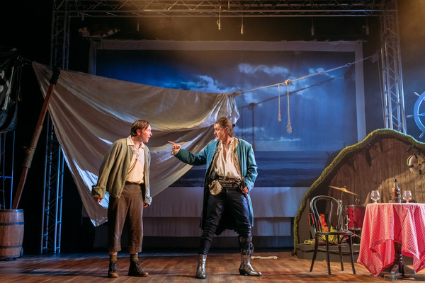Photos: First Look At National Theatre Of Scotland's KIDNAPPED 