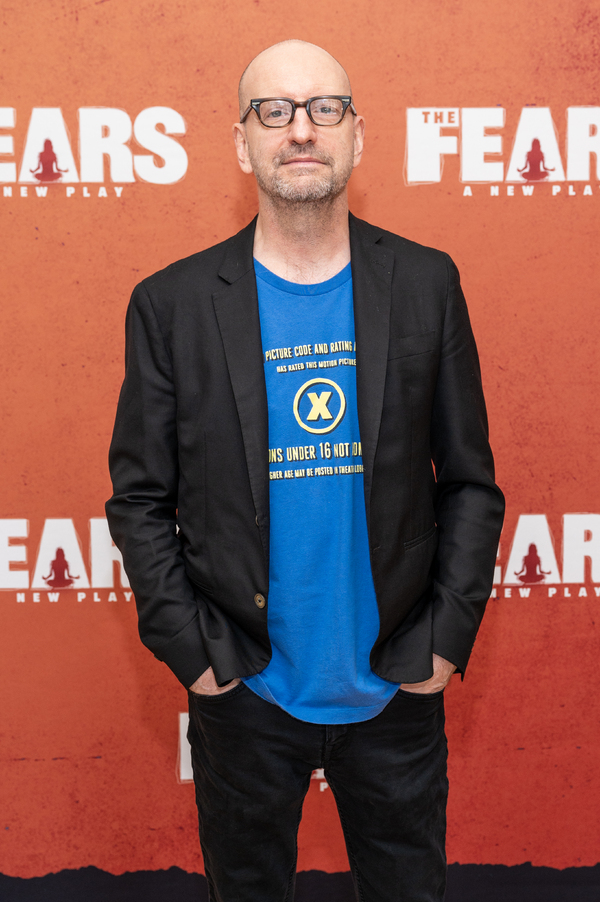 Photos: The Cast of Steven Soderbergh-Produced THE FEARS Meets The Press Image