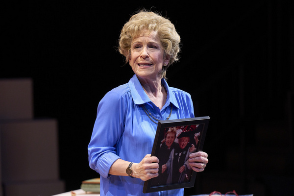 Photos: First Look At BECOMING DR. RUTH At Cleveland Play House Image
