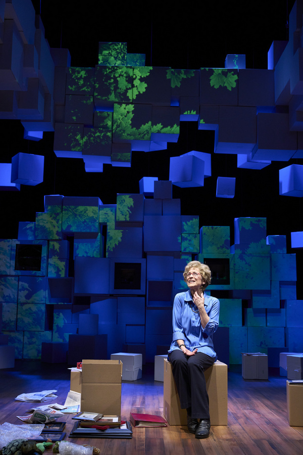 Photos: First Look At BECOMING DR. RUTH At Cleveland Play House Image