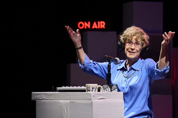 Photos: First Look At BECOMING DR. RUTH At Cleveland Play House Image