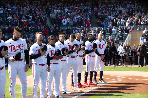 Photos: HAMILTON Star D. Jerome Sings Sings The National Anthem at Minnesota Twins' Home Opener  Image