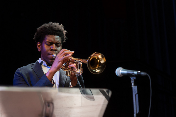 Photos: Go Inside Quintin Harris Quintet at Chelsea Table+Stage Image