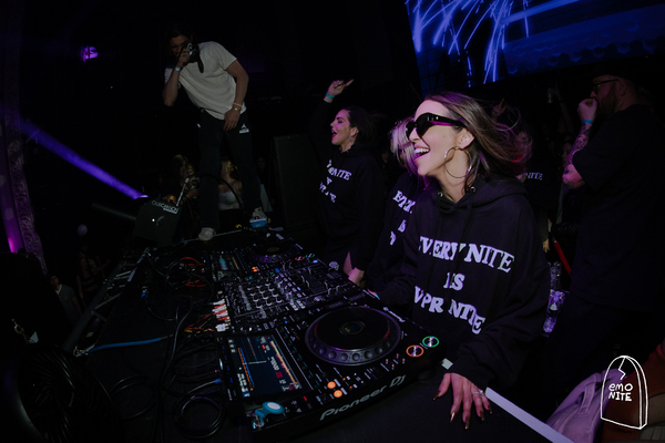 Photos: Ariana Madix, Katie Maloney and Scheana Shay of VANDERPUMP RULES Do A Surprise DJ Set at Emo Nite LA Image