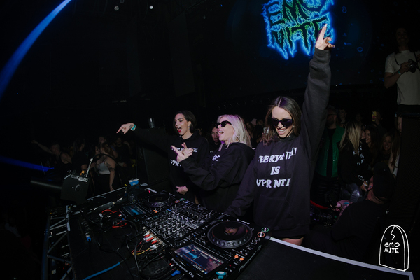 Photos: Ariana Madix, Katie Maloney and Scheana Shay of VANDERPUMP RULES Do A Surprise DJ Set at Emo Nite LA Image