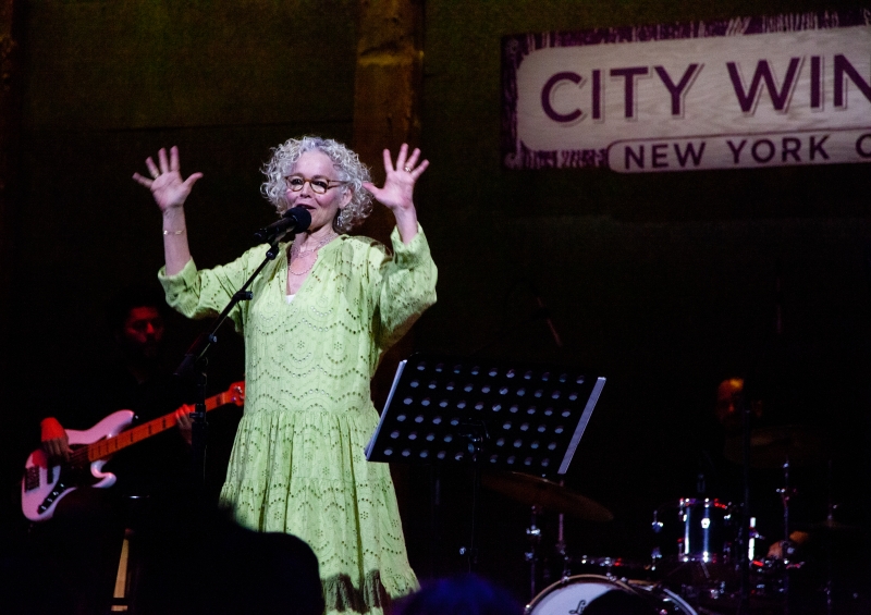 Review: Amy Irving Sings & Tells Stories Of How She Was BORN IN A TRUNK At City Winery 
