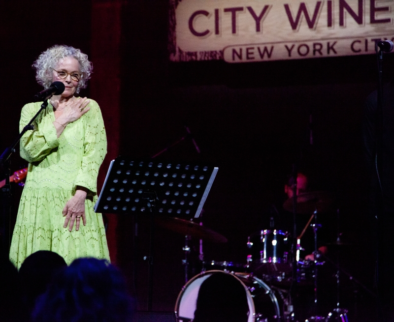 Review: Amy Irving Sings & Tells Stories Of How She Was BORN IN A TRUNK At City Winery 