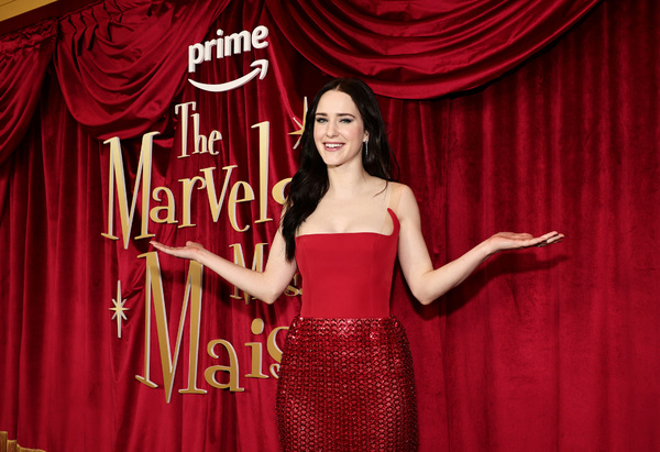 Photos: Sutton Foster, Rachel Brosnahan & More Attend THE MARVELOUS MRS. MAISEL Premiere Image